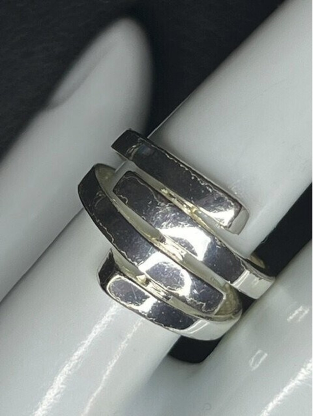 B7360 SU C Sterling Silver 925 crrossover band Ring  5.3g sz 8
